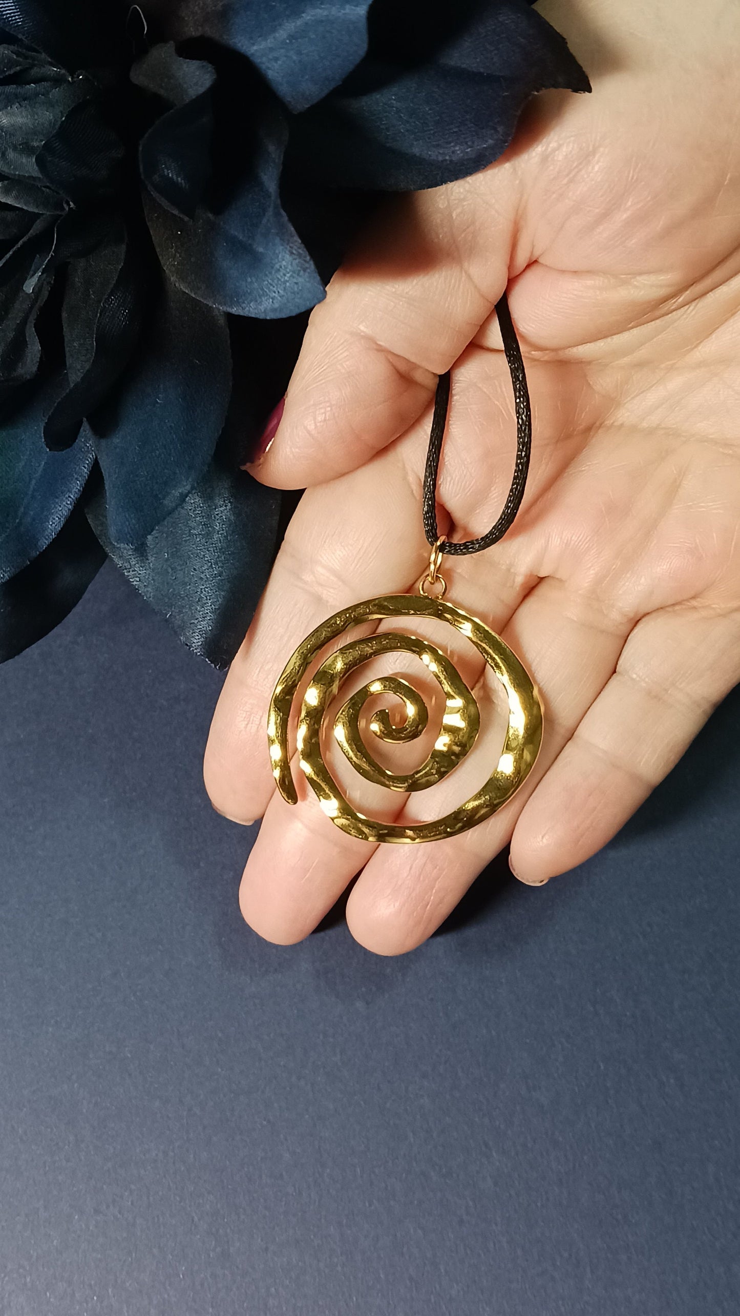 Swirl Y2K necklace, Spiral necklace, Protection necklace, Gift for daughter, Black cord choker, Round necklace, Girlfriend necklace, Adjustable Necklace, Adjustable length, Sister Gift