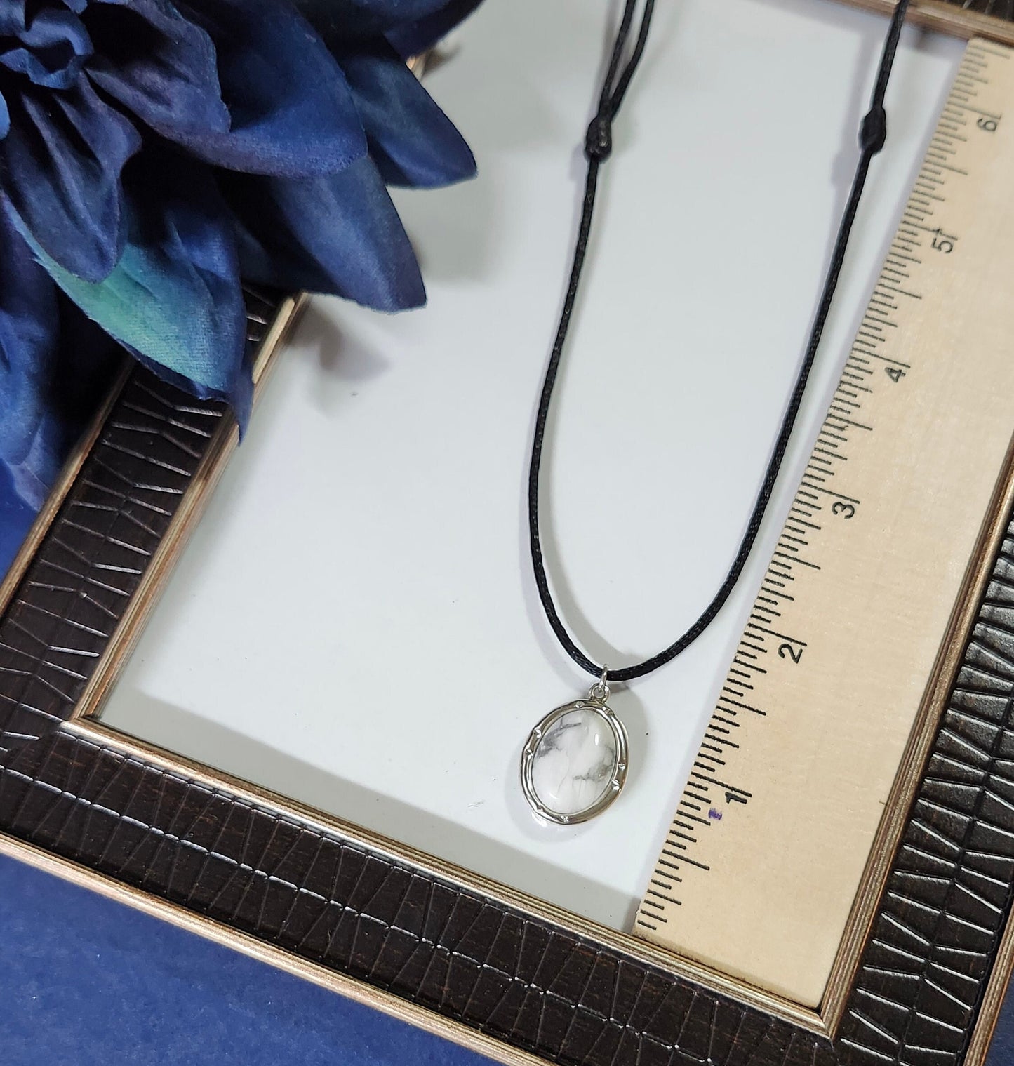Cacholong necklace, Y2K necklace, Protection necklace, 30th birthday gift, 40th birthday, Mama necklace, Opal pendant, Opal necklace, thank you gift, Maid of honor gift, best friend necklace, mother of groom gift, gemstone necklace, ideal mama