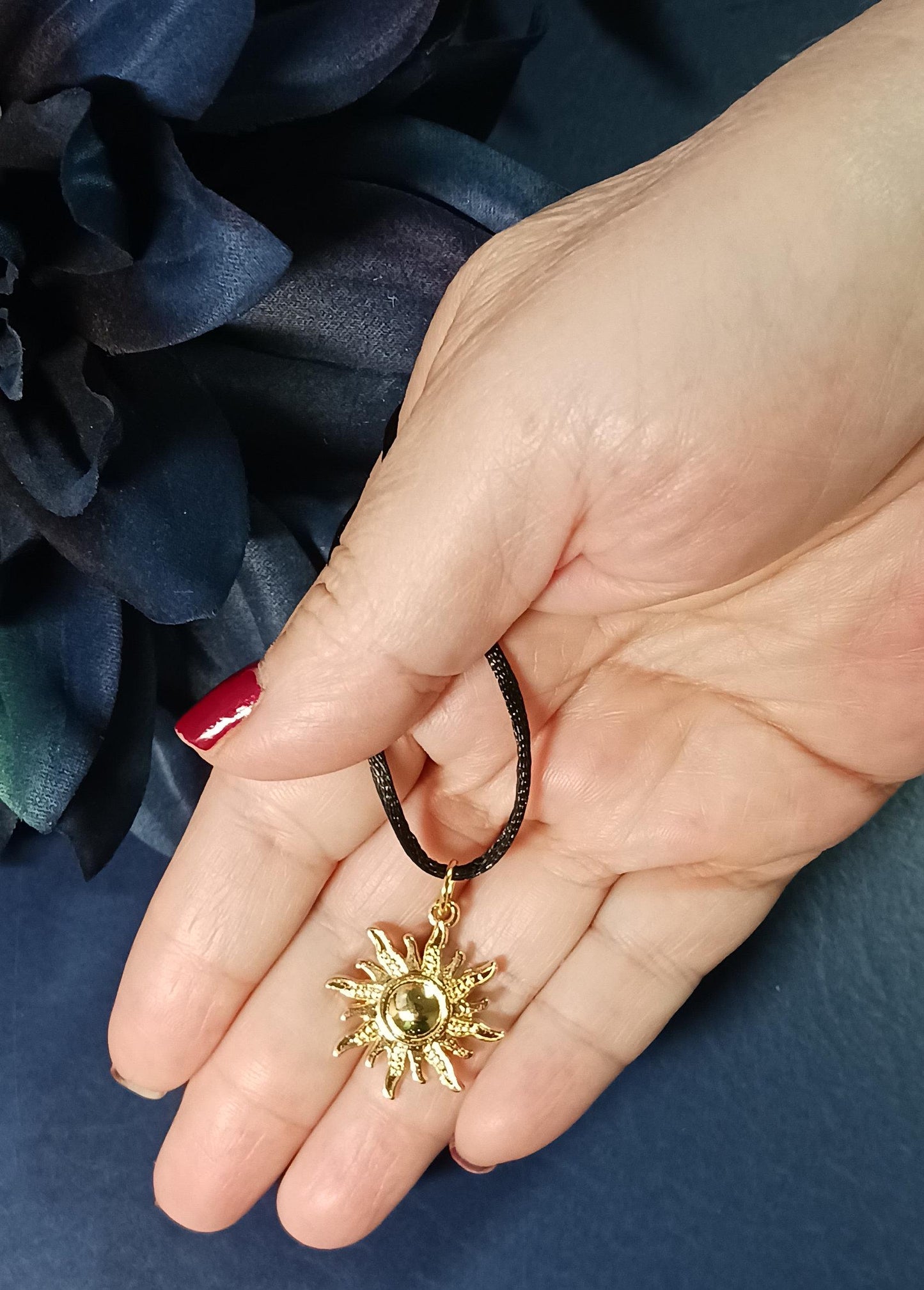 Sun Y2K Necklace, Sacred geometry, 21st birthday gift, 16th birthday gift, 18th birthday gift, best friend necklace, 16th birthday, daughter in law gift, Star necklace, Wedding Necklace, friendship necklace, everyday necklace, Protection necklace