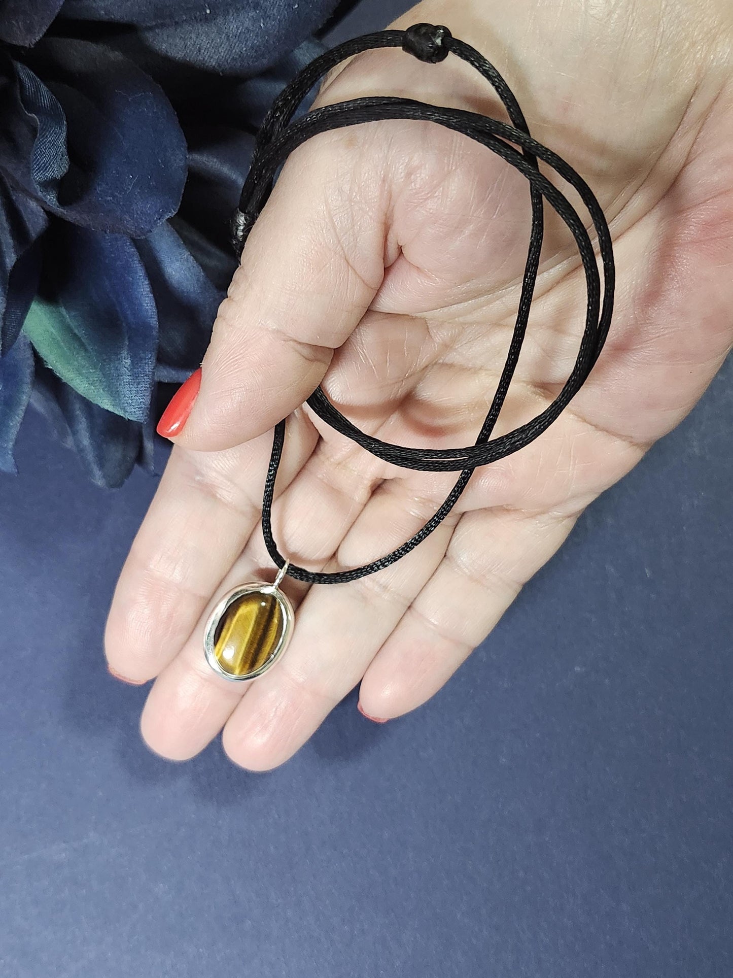 Tigers eye necklace, Protection necklace, 21st birthday gift, Waterproof jewelry, 30th birthday gift, 50th anniversary, Big sister, 40th daughter gift, Mama necklace, mother of the bride, mother of the groom, estate jewelry