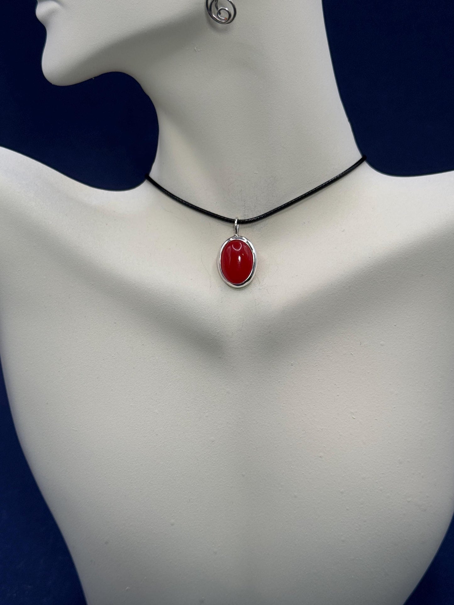 Carnelian necklace, Carnelian jewelry, Y2K necklace, Protection necklace, everyday necklace, simple necklace, best friend necklace, 25th birthday gift, nature jewelry, 30th birthday gift, 40th birthday gift, Mom necklace, dainty necklace