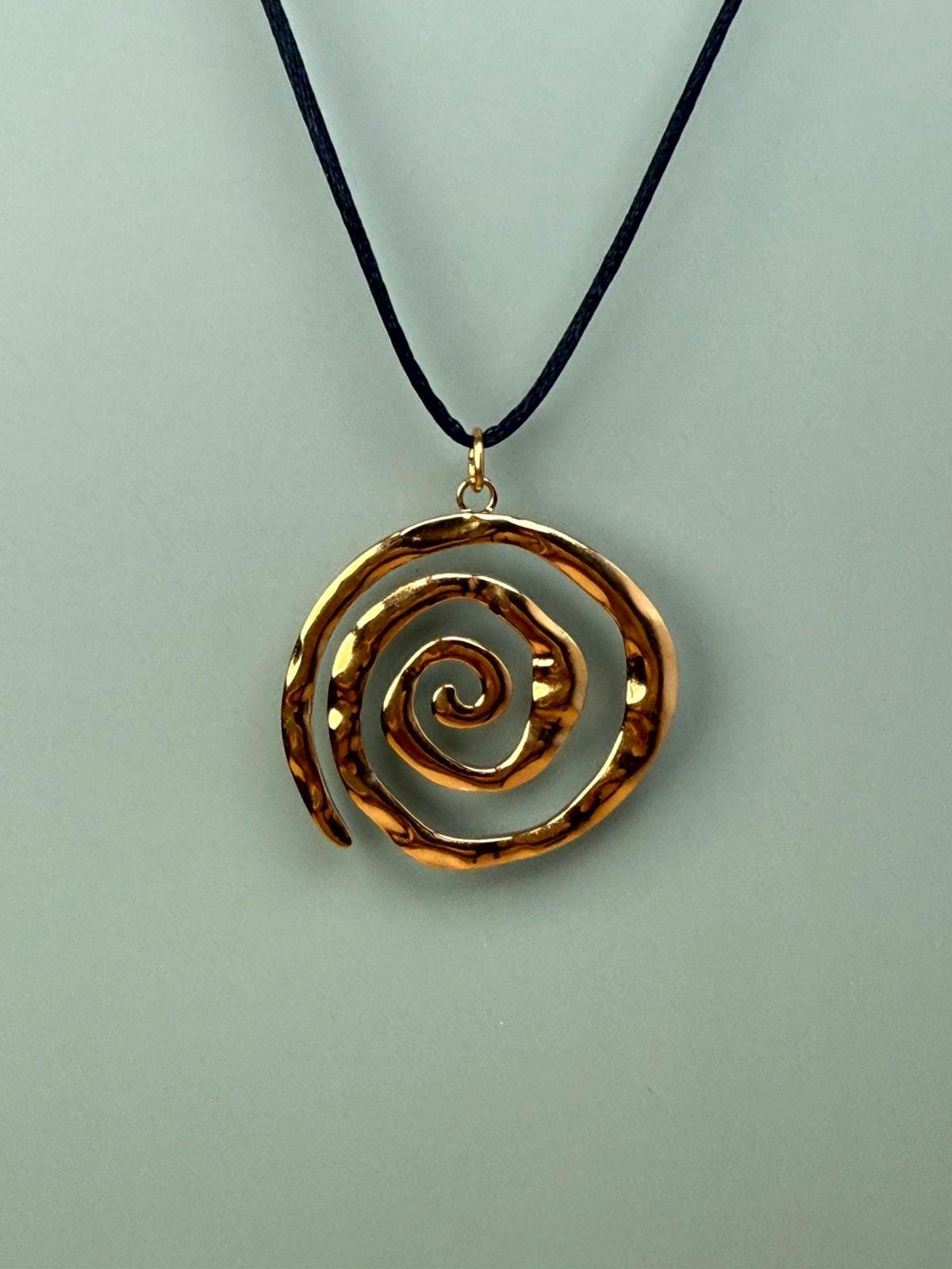 Swirl Y2K necklace, Spiral necklace, Protection necklace, Gift for daughter, Black cord choker, Round necklace, Girlfriend necklace, Adjustable Necklace, Adjustable length, Sister Gift