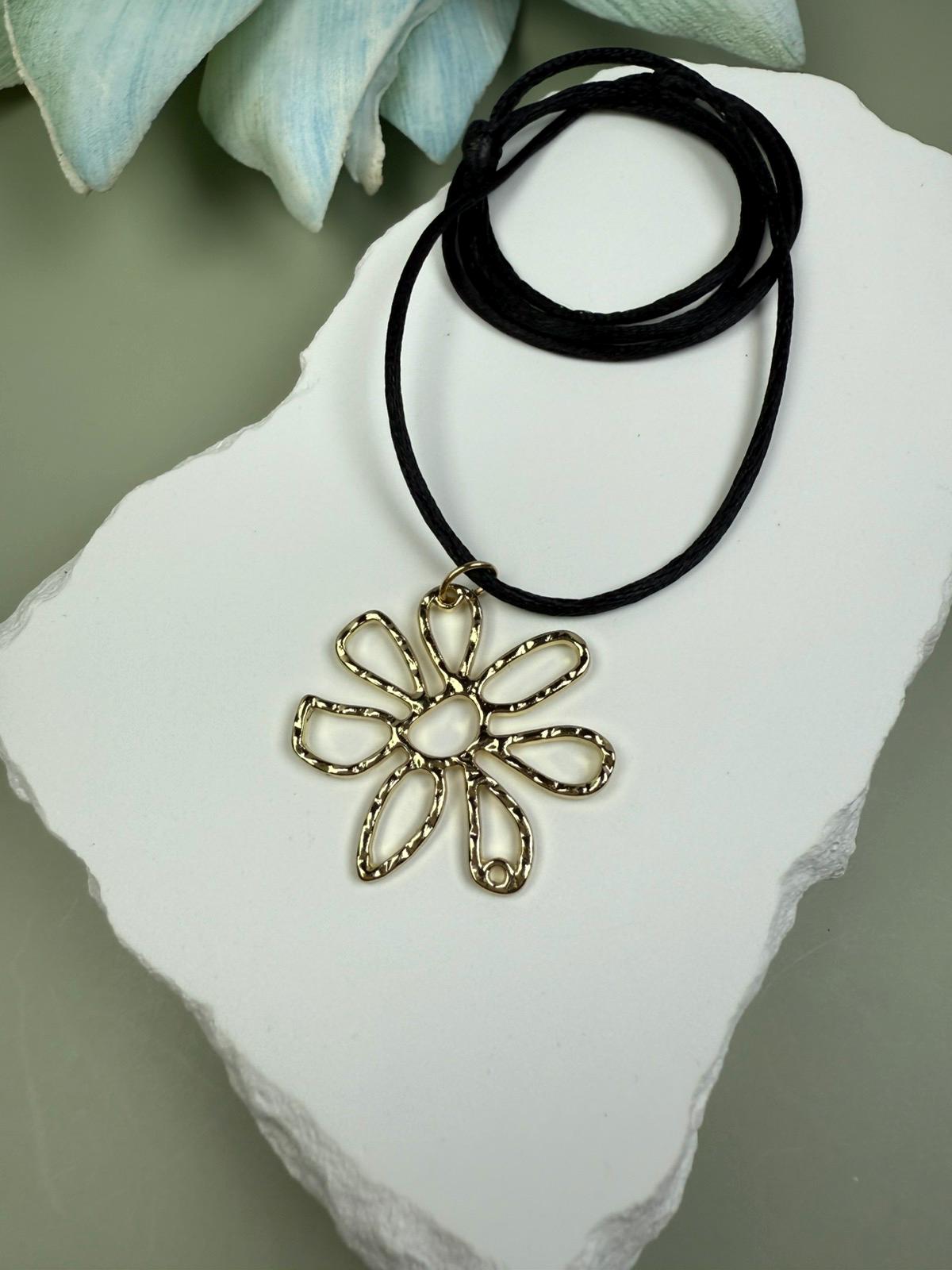 Flower necklace, Y2K Necklace, Evil Eye Necklace, Sister gift, 30th birthday gift, Protection necklace, 21st birthday gift, best friend necklace, Sacred geometry, Maid of honor gift, Sister in Law gift, 18th birthday gift, 25th birthday gift, statement necklace