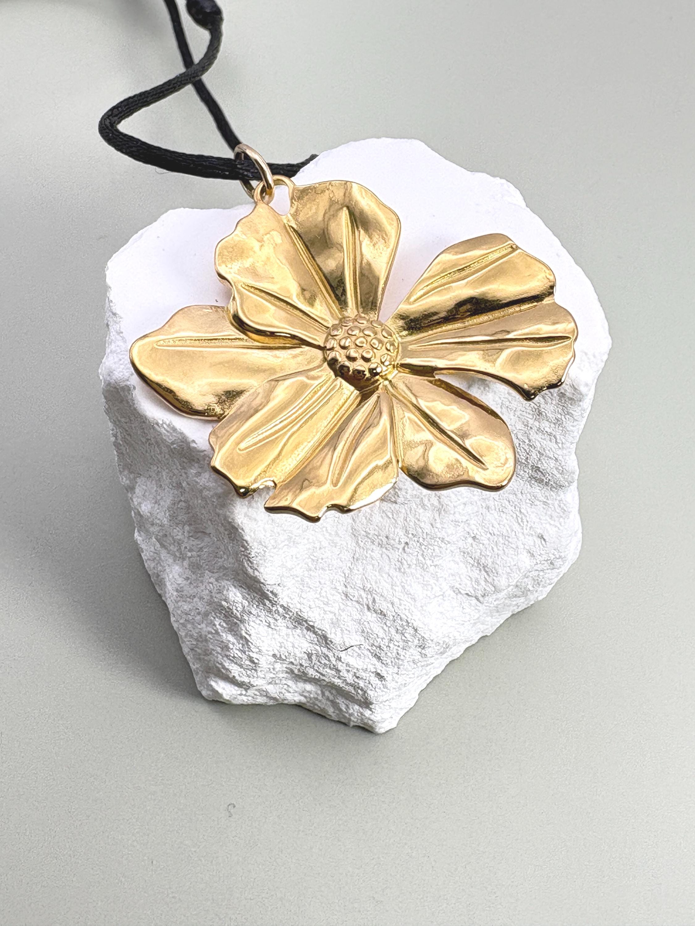 Flower Necklace, Y2K necklace, Big sister gift, Dainty flower necklace, 30th birthday, 40th birthday, 50th birthday, Girlfriend necklace, 25th birthday gift, 30th birthday gift, 40th birthday gift, Mama necklace, protection necklace