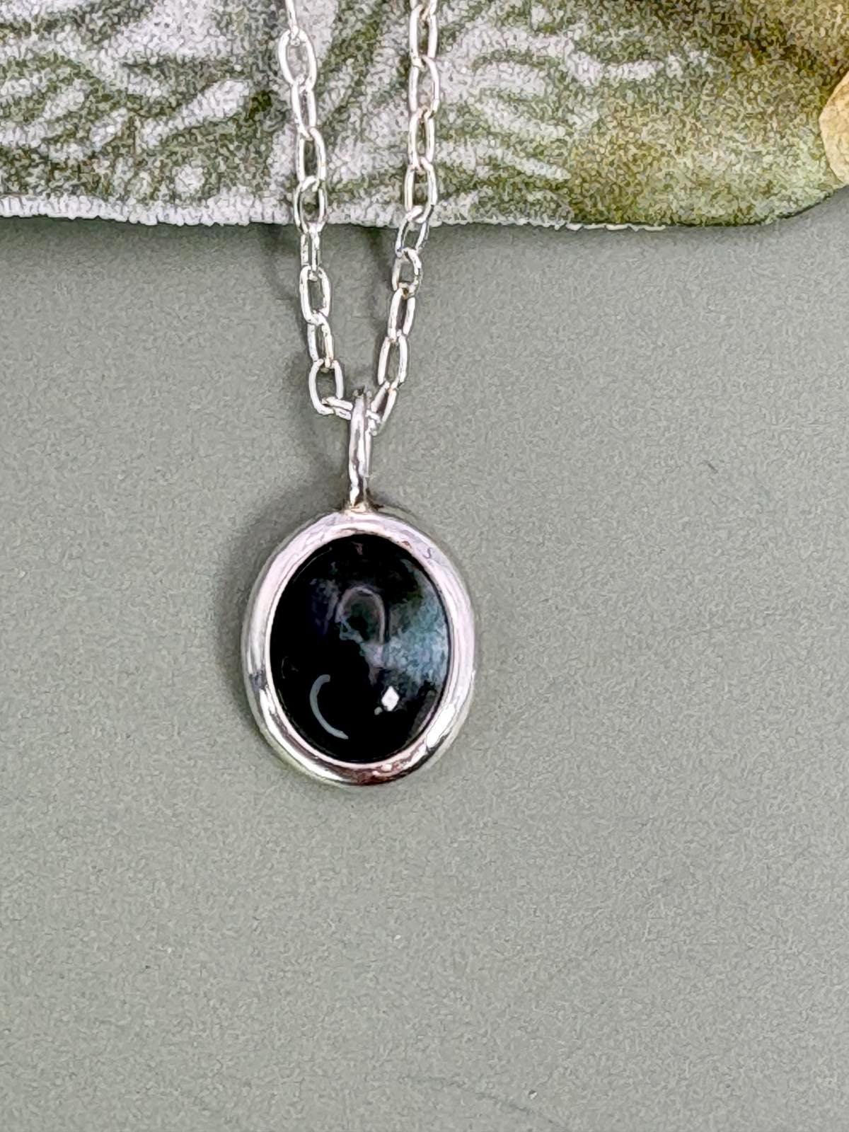 Moss Agate Pendant Necklace Birthday Gift Sterling Silver Oval Gemstone Pendant Crystal Pendant Jewelry Unique Minimalist Best Friend Gift