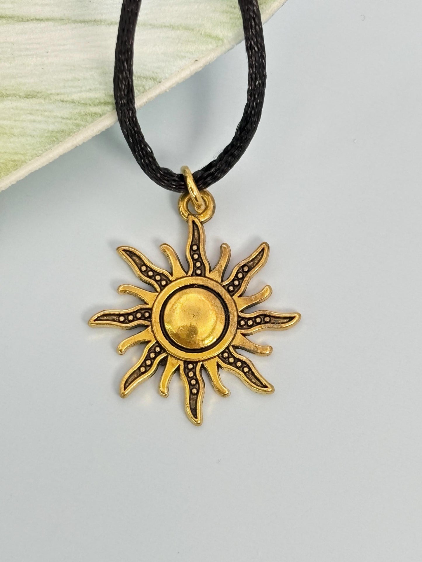 Sun Y2K Necklace, Sacred geometry, 21st birthday gift, 16th birthday gift, 18th birthday gift, best friend necklace, 16th birthday, daughter in law gift, Star necklace, Wedding Necklace, friendship necklace, everyday necklace, Protection necklace
