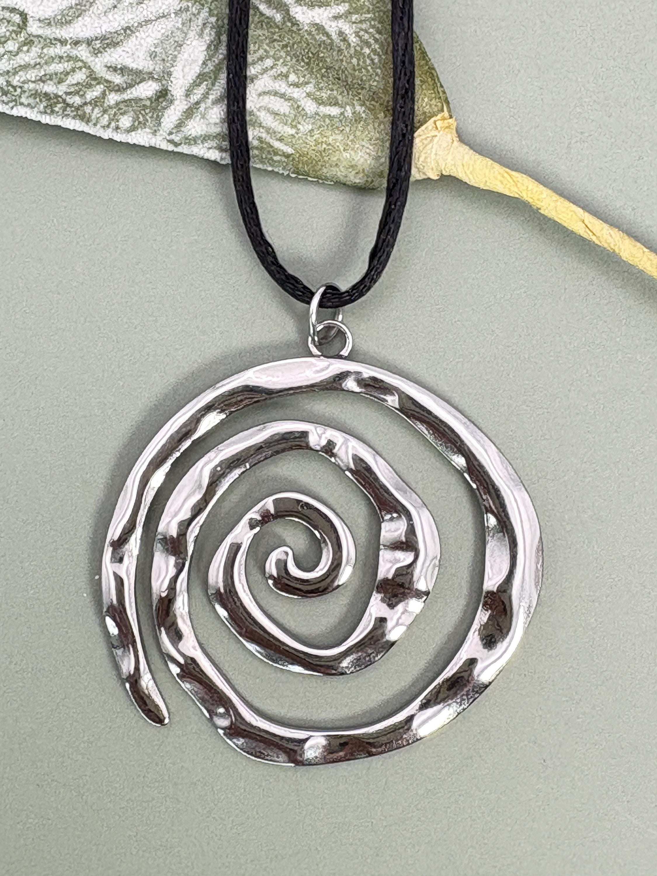 Swirl necklace, Y2K necklace, 25th birthday gift, Sacred geometry, 30th birthday gift, 40th birthday gift, Mama necklace, Protection necklace, Big sister gift, minimalist necklace, friendship necklace, best friend necklace, Godmother gift, statement necklace