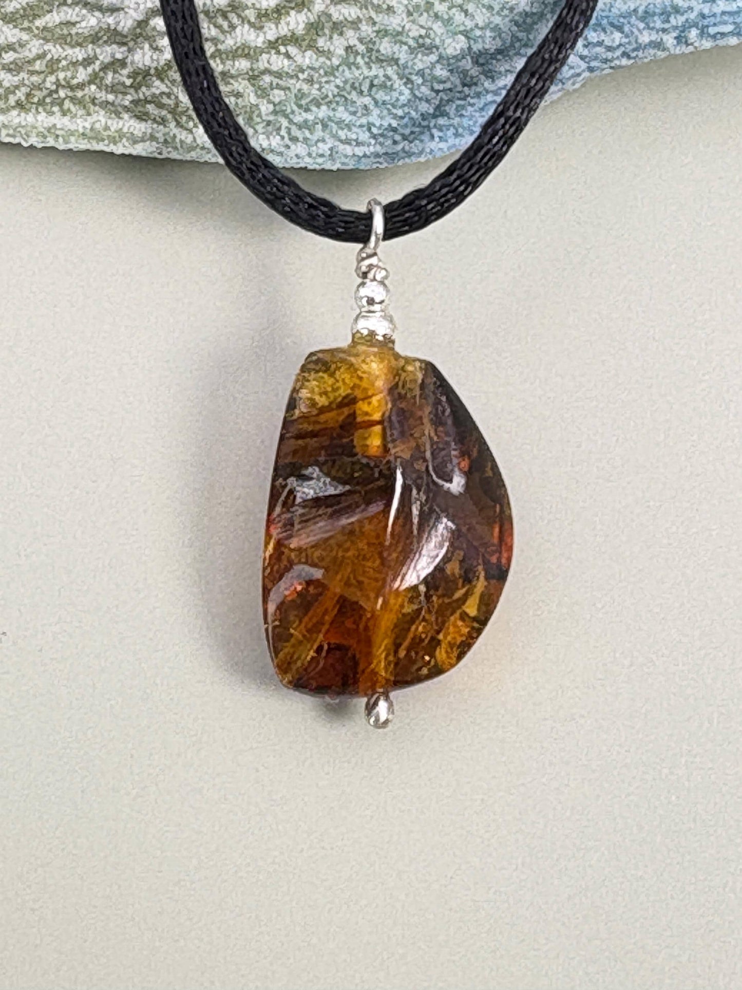 Amber Y2K necklace, Trending now, mother of groom gift, 40th birthday gift, 50th birthday gift, 60th birthday, Protection necklace, amber jewelry, 30th birthday gift, Mama necklace, Godmother gift, stone necklace