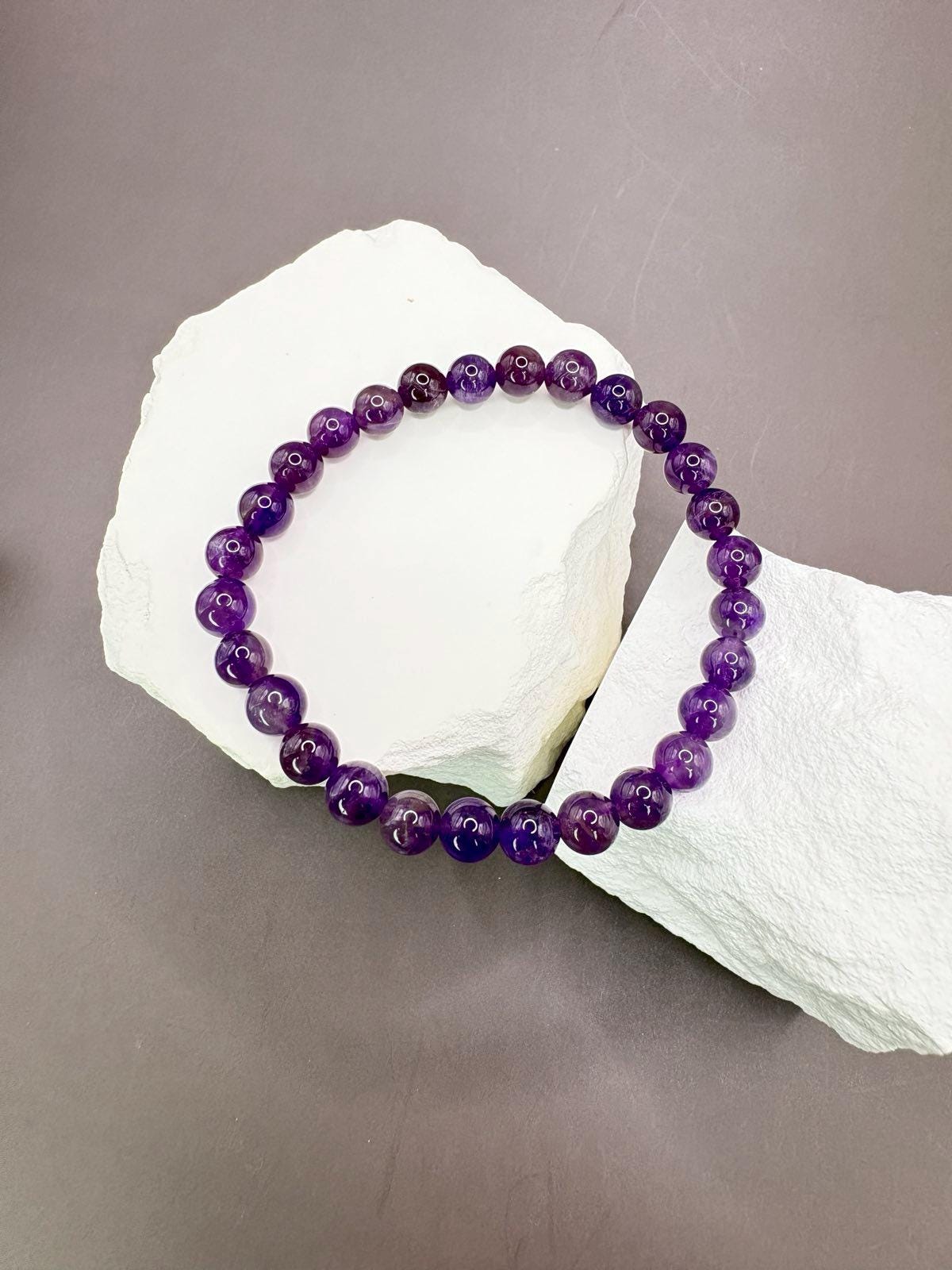 Initial Bracelet, Charm Bracelet, Personalized Bracelet, Bracelet For Women, Amethyst Jewelry, Beaded Bracelet, Friendship Bracelet, Mothers Bracelet, Daughter Bracelet, 30th birthday Gift