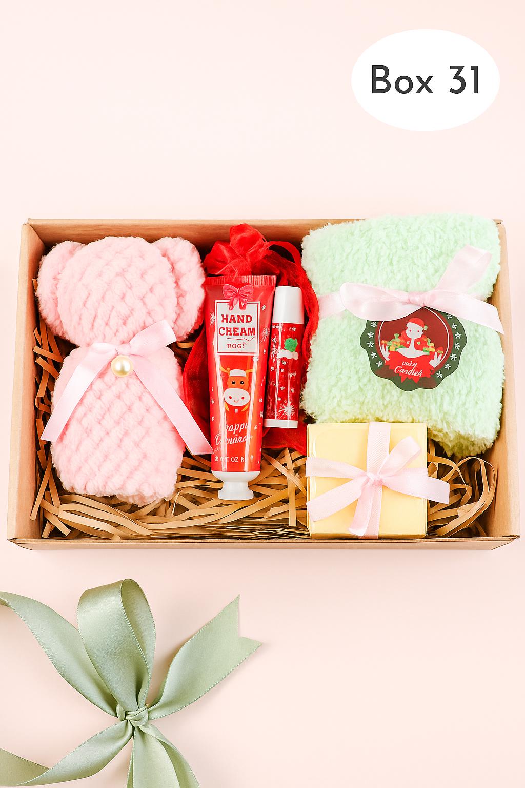 Christmas Gift Baskets, Christmas Gift Baskets for Women, Cozy Holiday Care Package, Self Care Gifts for Women, Christmas Gift for Her, Xmas Gift Box, Holiday Self Care, Hygge Gift Box, Winter Gift Basket, Christmas Gift Box, Cozy Holiday Care Package, Appreciation Gift, Holiday Gift Box, Long Distance Gift, Xmas Gift