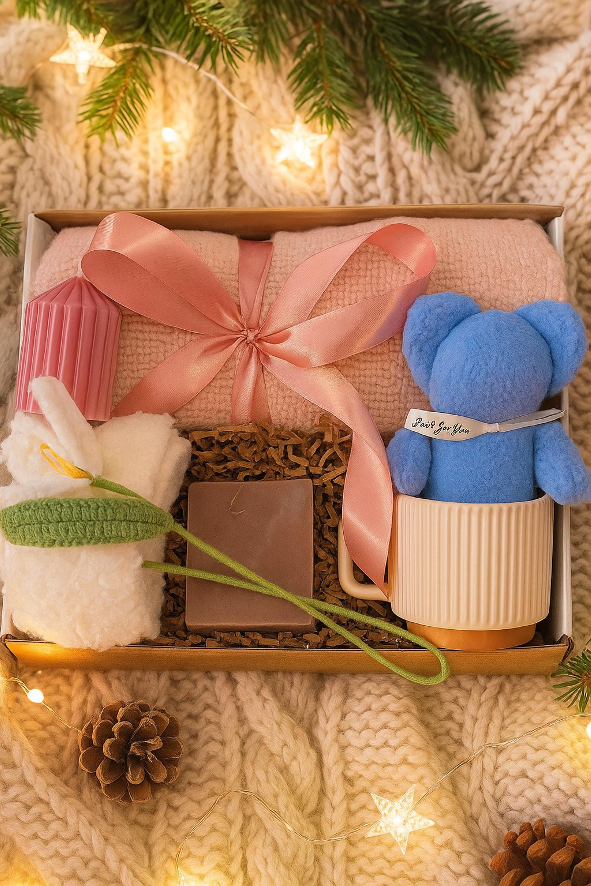 Christmas Spa Gift, holiday pamper gift set, Christmas gift for her, cozy winter gift box, Christmas self care package, spa Christmas basket, luxury holiday gift set, Christmas gift for mom, holiday wellness gift, stocking stuffer spa box, Spa Gift Set for Her, Spa Gift Box for Her, Relax Spa Gift Box, Bath Salt Birthday Gift Set, Self Care Set, Stress Relief Gift, Birthday Gift, Get Well Gift, Bath Salt Favors, Get Well Soon Gift, Relaxation Gift, Spa Day Kit, Pamper Gift Box, Spa Gift Set