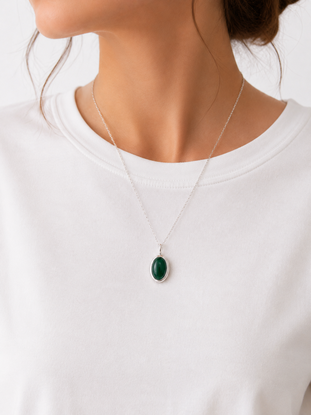 Pendentif ovale en agate verte – Collier minimaliste en argent sterling avec pierre précieuse 💚