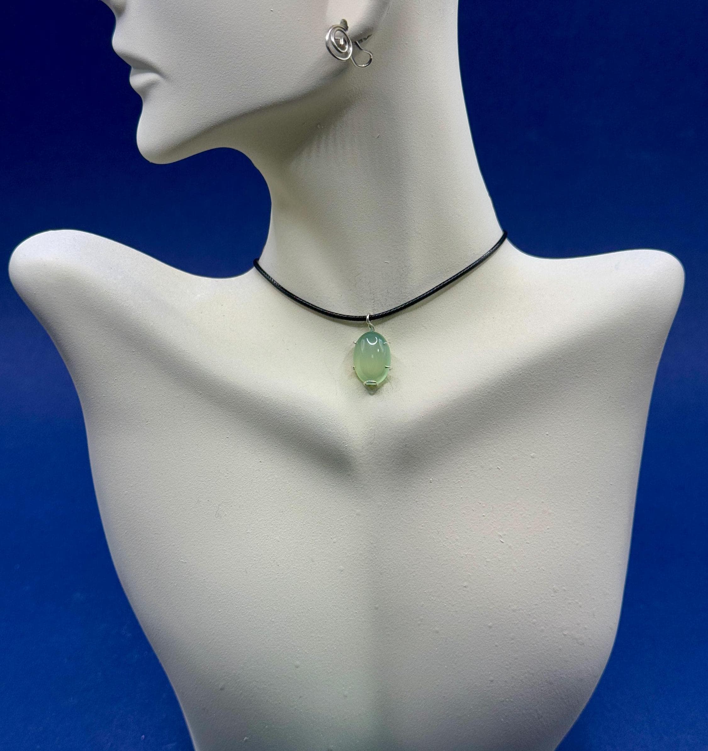 Peridot Protection Gemston necklace, Evil Eye Necklace, Y2K jewelry, Mama necklace, 30th birthday, Godmother gift, 25th birthday gift, 30th birthday gift, daughter in law gift, Protection necklace, 50th birthday gift, mother of groom gift, mother of the bride