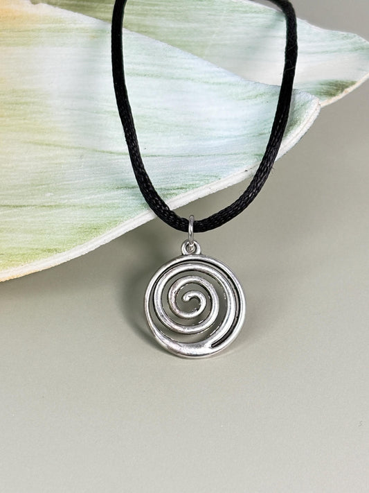 Spiral Necklace, Y2K necklace, Protection necklace, Evil Eye Necklace, 16th birthday gift, 18th birthday gift, mother daughter gift, best friend necklace, 16th birthday, 21st birthday, simple necklace, 18th birthday, Godmother gift