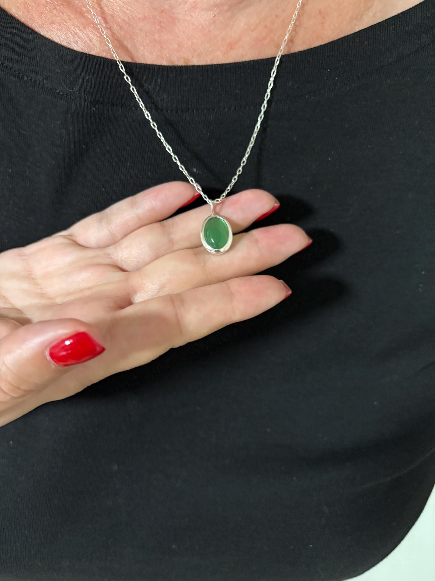Green Agate Pendant, Birthday Gift, estate jewelry, mother daughter gift, Oval Pendant, Gemstone Pendant, Crystal Pendant, Crystal Jewelry, Unique Gift, Minimalist Pendant, Best Friend Gift, Big Sister Gift