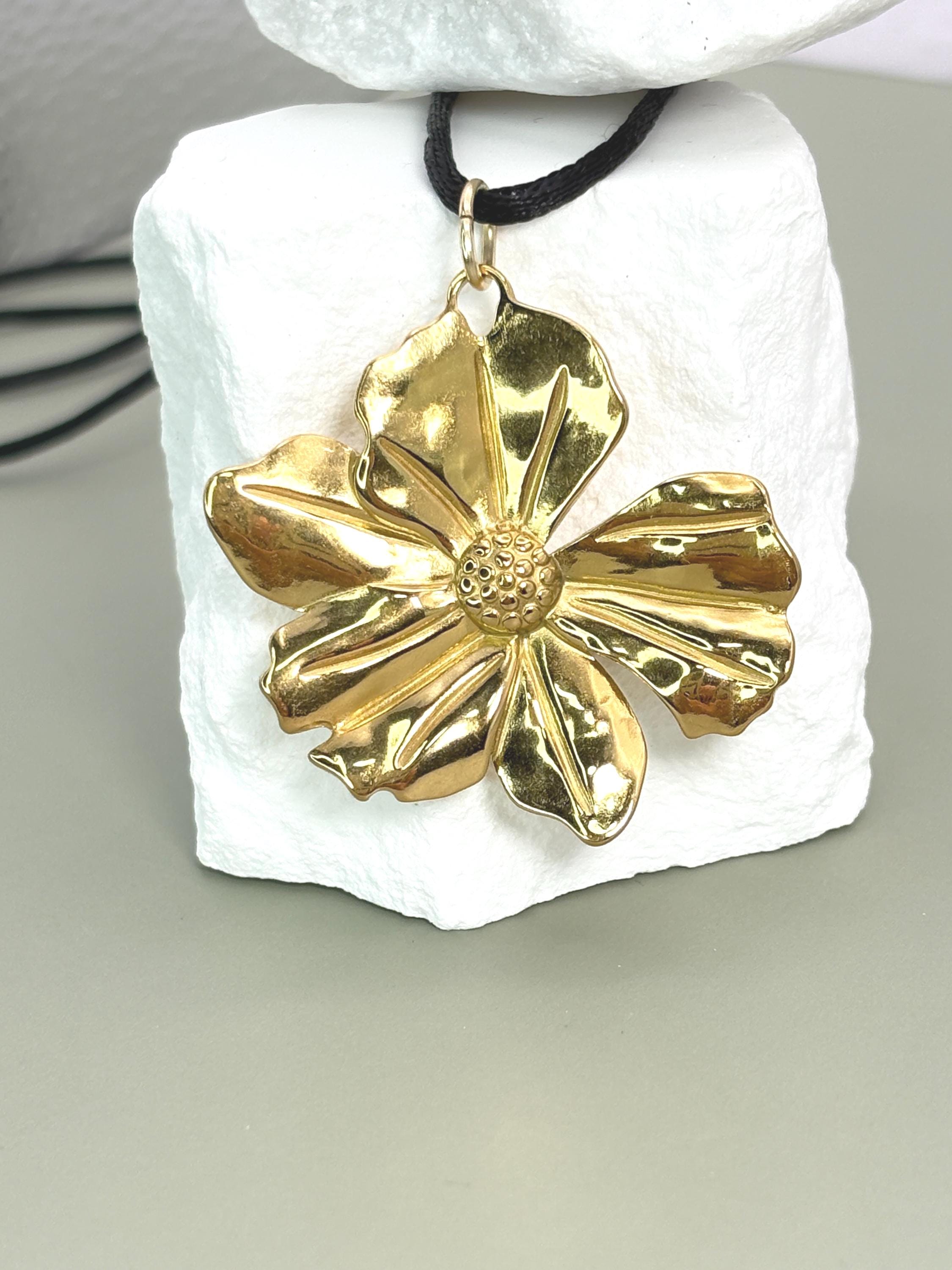 Flower Necklace, Y2K necklace, Big sister gift, Dainty flower necklace,  30th birthday, 40th birthday, 50th birthday, Girlfriend necklace, 25th birthday gift, 30th birthday gift, 40th birthday gift, Mama necklace, protection necklace