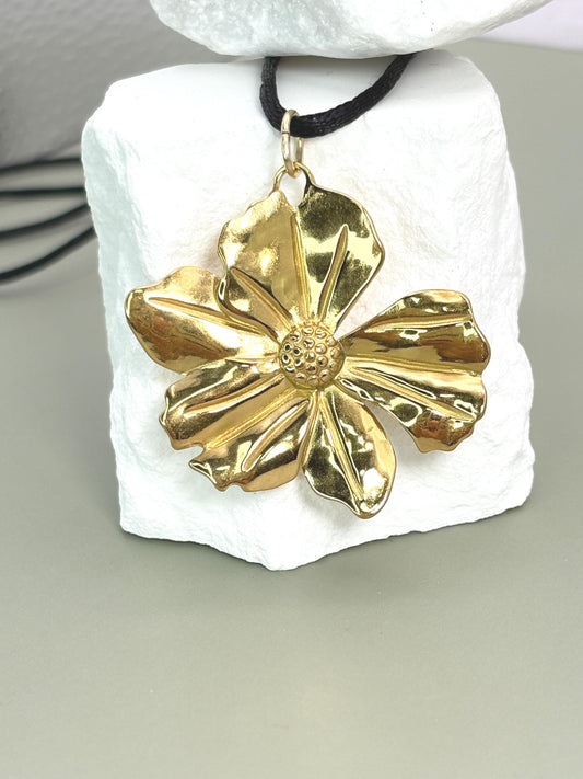 Flower Necklace, Y2K necklace, Big sister gift, Dainty flower necklace,  30th birthday, 40th birthday, 50th birthday, Girlfriend necklace, 25th birthday gift, 30th birthday gift, 40th birthday gift, Mama necklace, protection necklace