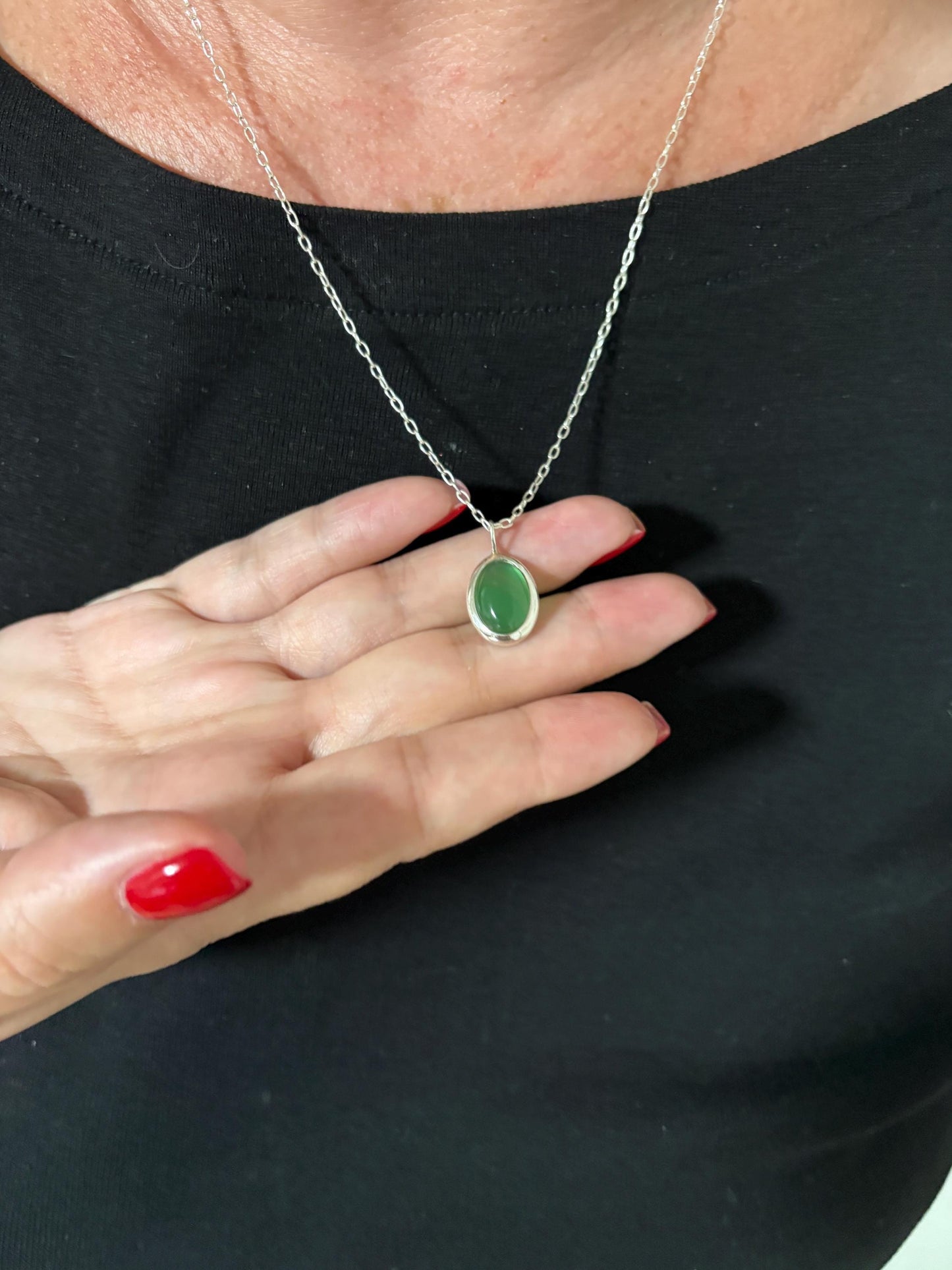 Green Agate Pendant, Birthday Gift, estate jewelry, mother daughter gift, Oval Pendant, Gemstone Pendant, Crystal Pendant, Crystal Jewelry, Unique Gift, Minimalist Pendant, Best Friend Gift, Big Sister Gift