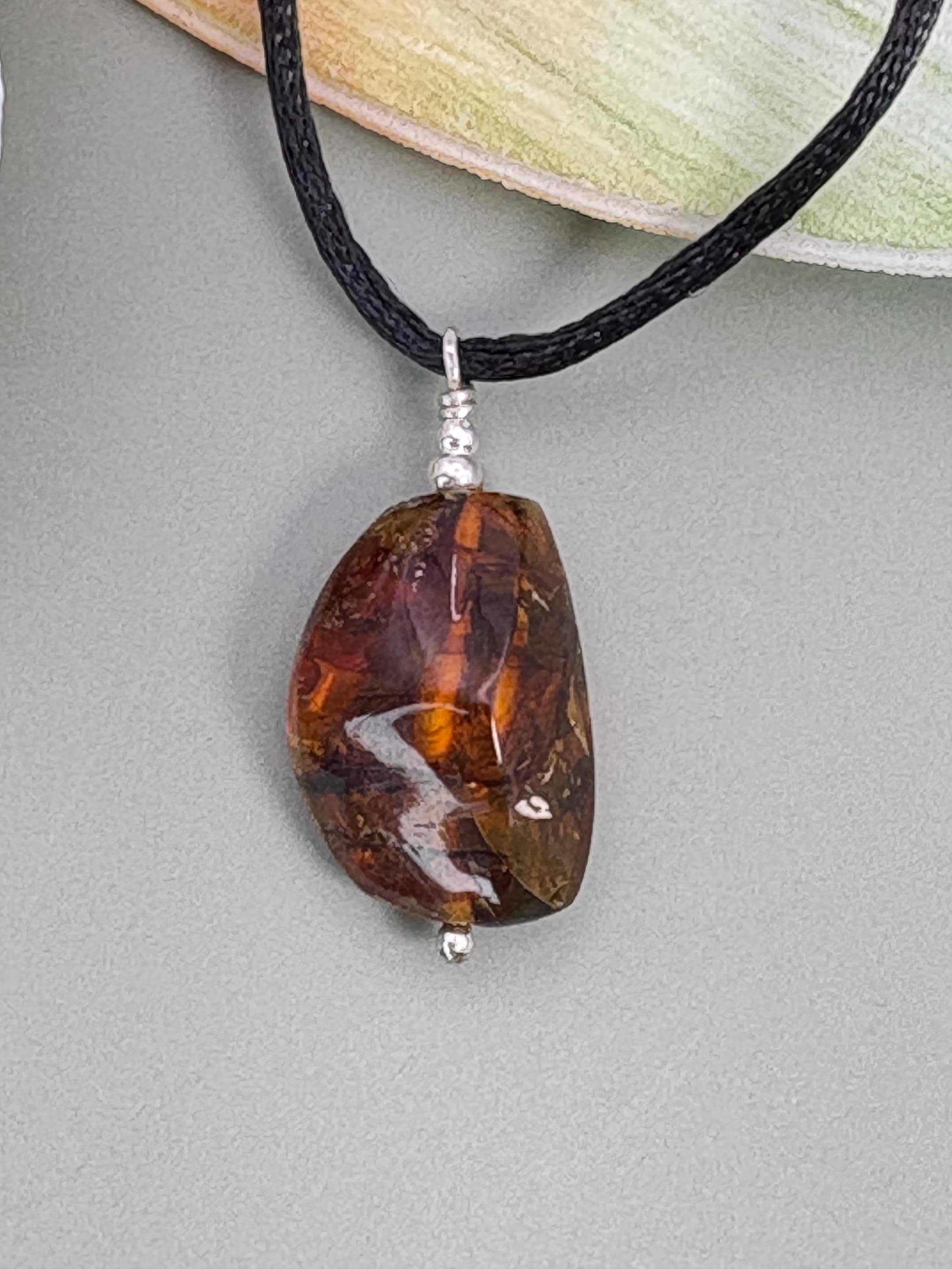 Amber Y2K necklace, Trending now, mother of groom gift, 40th birthday gift, 50th birthday gift, 60th birthday, Protection necklace,  amber jewelry, 30th birthday gift, Mama necklace, Godmother gift, stone necklace