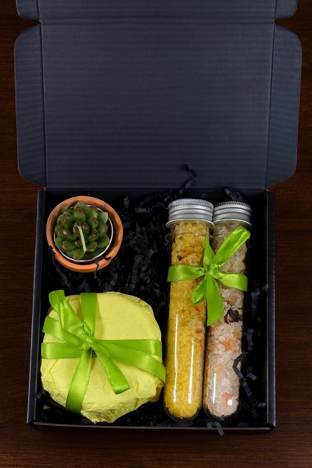 Christmas Spa Gift, holiday pamper gift set, Christmas gift for her, cozy winter gift box,  Christmas self care package,  spa Christmas basket, luxury holiday gift set, Christmas gift for mom,  holiday wellness gift, stocking stuffer spa box, Spa Gift Set for Her, Spa Gift Box for Her, Relax Spa Gift Box, Bath Salt Birthday Gift Set, Self Care Set, Stress Relief Gift, Birthday Gift, Get Well Gift, Bath Salt Favors, Get Well Soon Gift, Relaxation Gift, Spa Day Kit, Pamper Gift Box, Spa Gift Set