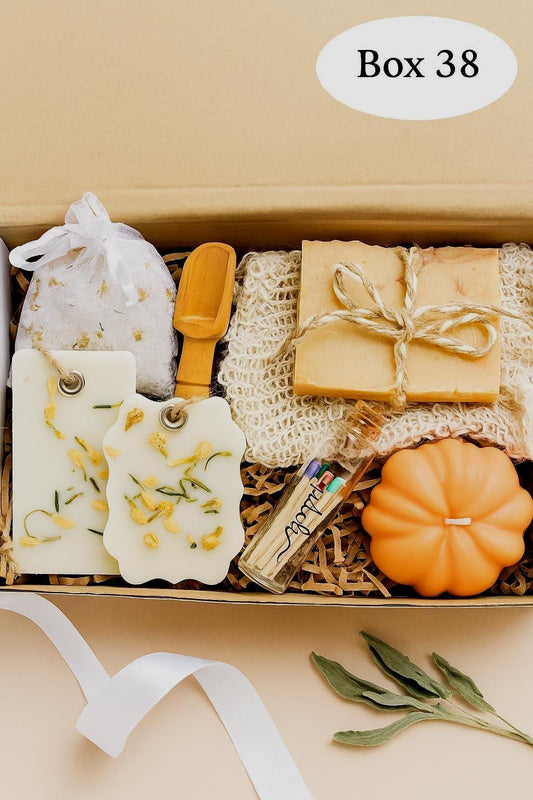 Thanksgiving Gifts, Thanksgiving Favors, Fall Gift Basket, Spa Gift Set, Birthday Gift Box, Autumn Self Care Package, Cozy Fall Gift, Seasonal Gift