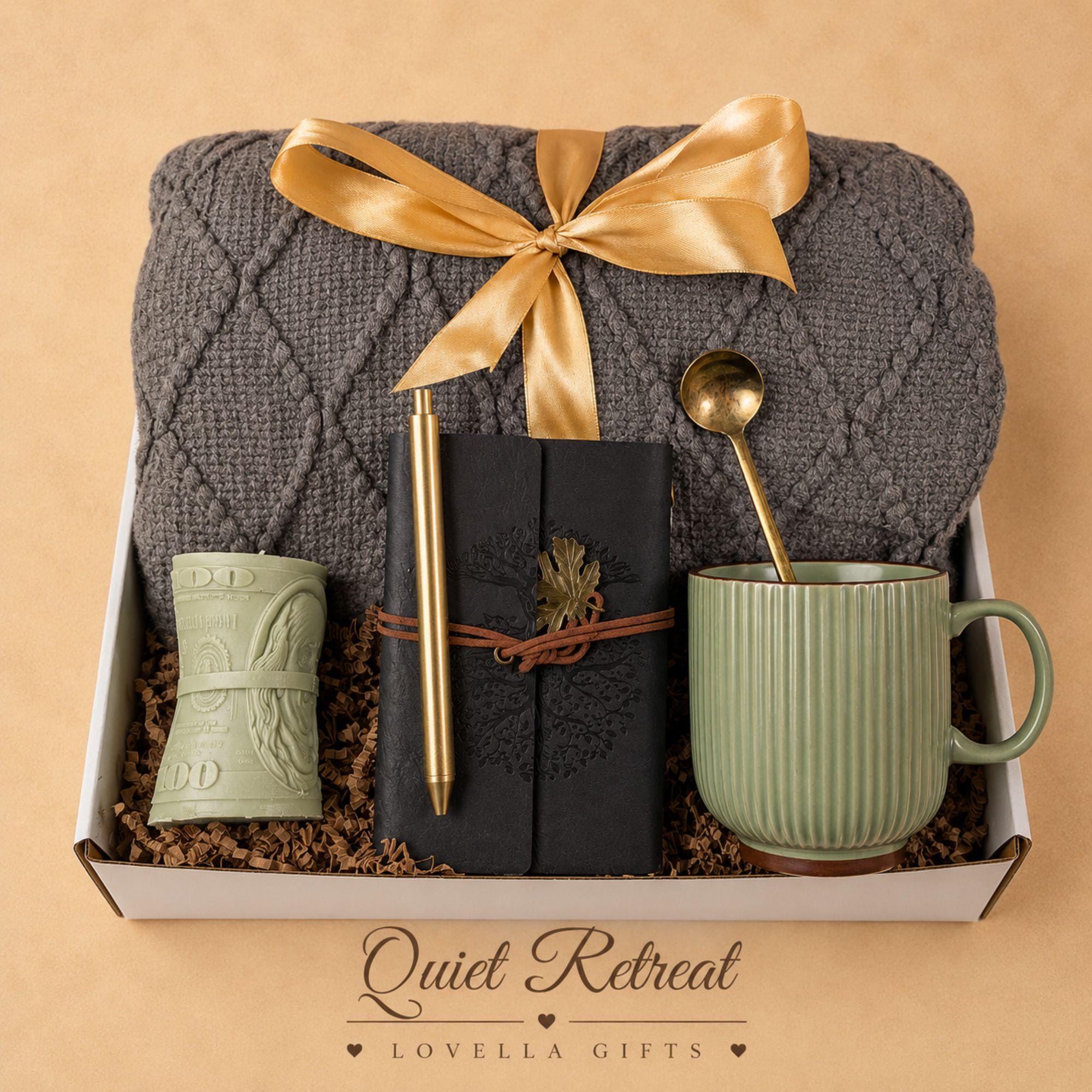 Money manifestation gift box featuring Tiger's Eye bracelet, prosperity stone, money candle and handmade soap. Prosperity gift set for wealth and abundance, entrepreneur gift, success crystal gift, good luck gift, financial success gift, law of attraction gift and wealth attraction gift ready to gift.