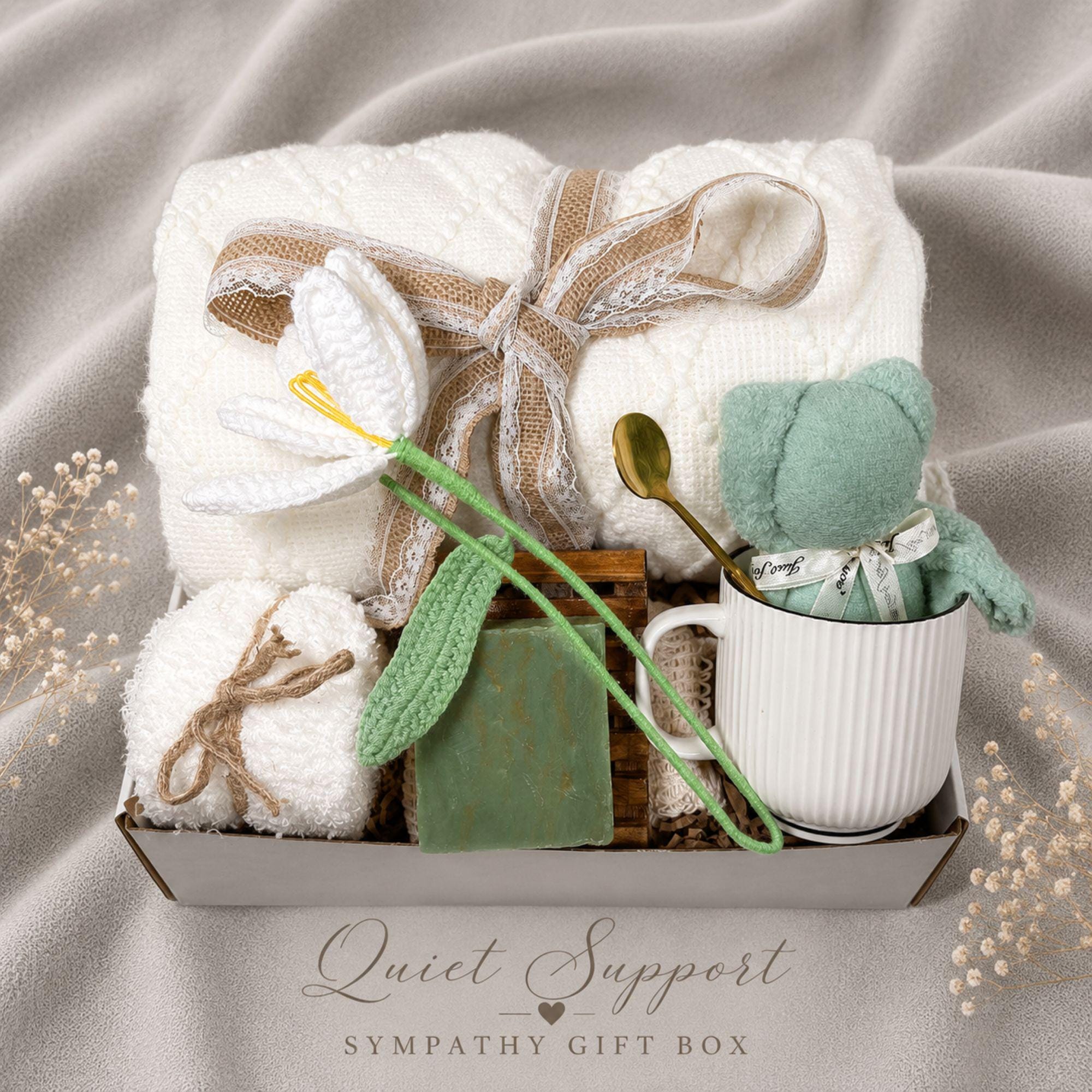 Miscarriage Gift Box pregnancy loss care package with gentle comfort items, baby loss memorial support, sympathy gift for mom, and bereavement presentation.