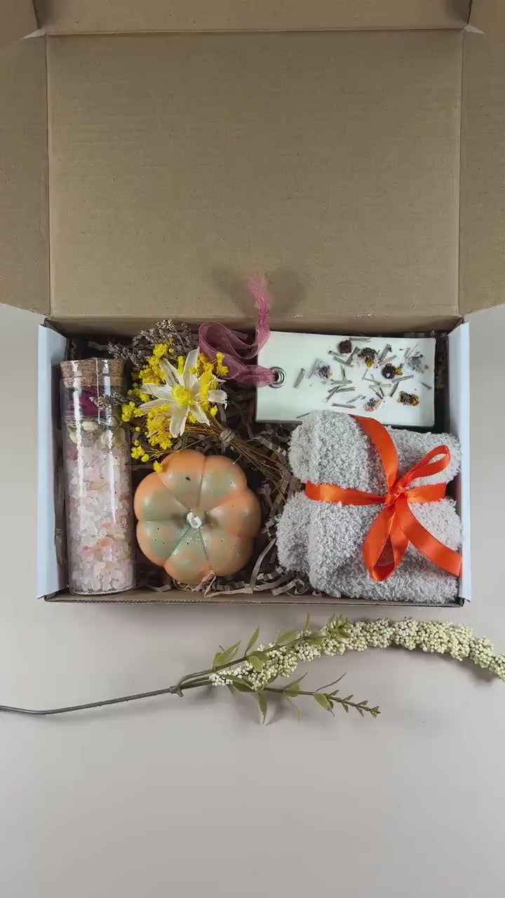 Fall Vibes Hygge Gift Set, Warm and Cozy Gift Box, Hello Fall Care Package, Fall Gift Basket for Women and Men, Fall Gift Set, Cabin gifts