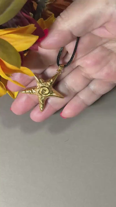 Gold Star Necklace, Coastal Star Pendant Gift for Mom, Daughter Gift, Beach Jewelry, Nautical Necklace, Ocean Lover Gift