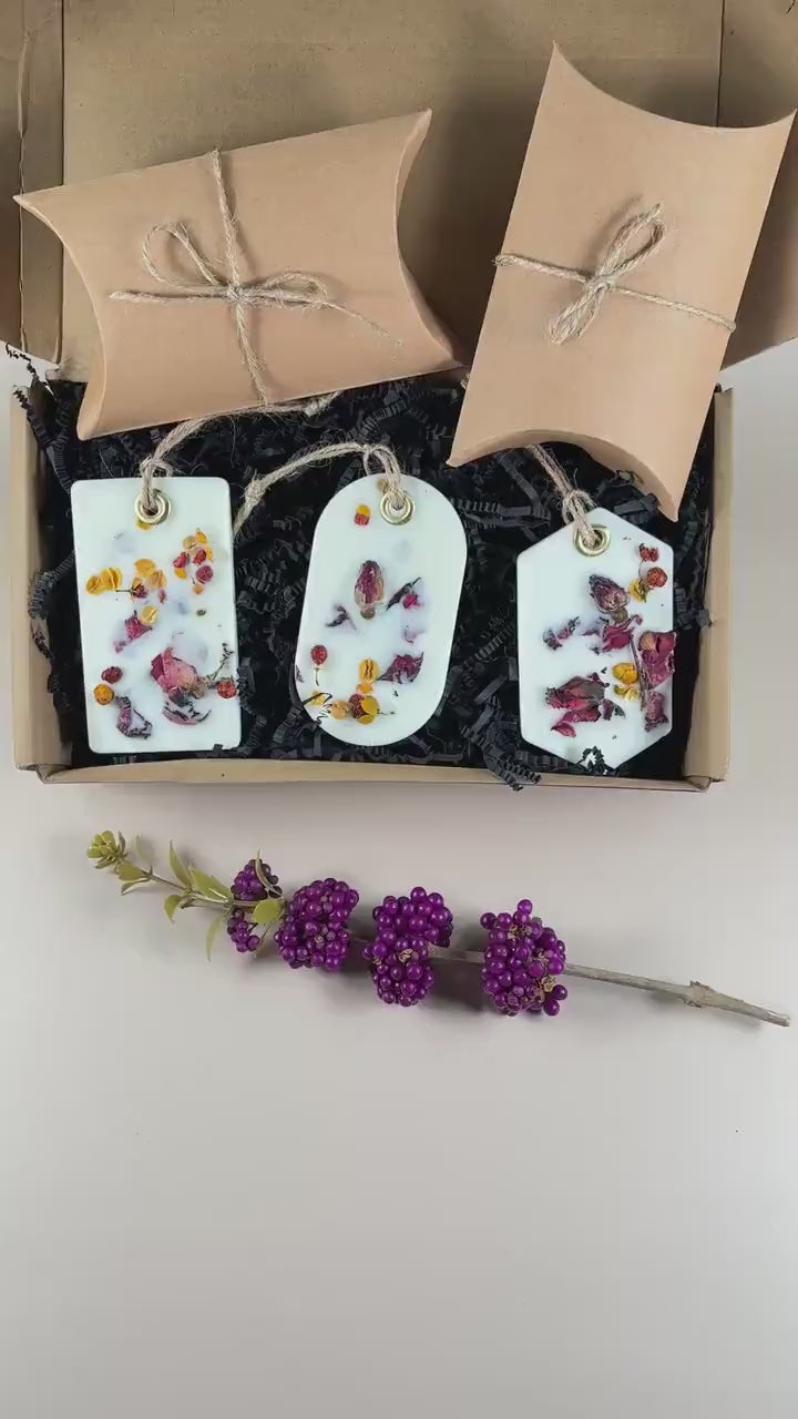 Christmas Wax Sachets, Holiday Wax Ornaments, Festive Scented Wax Decorations, Botanical Aromatherapy Gift Set, Eco-Friendly Holiday Decor