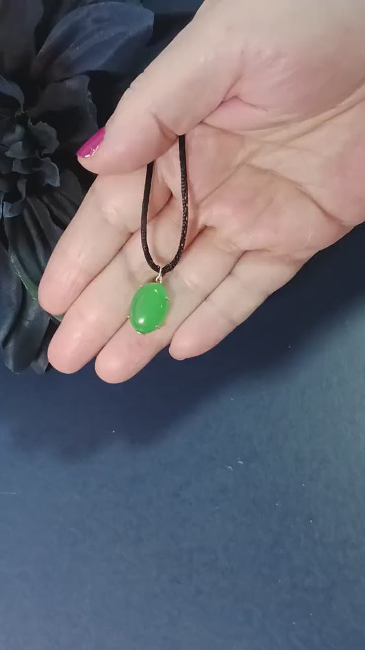 Peridot Gemstone Necklace: Sterling Silver Chrysolite Birthstone