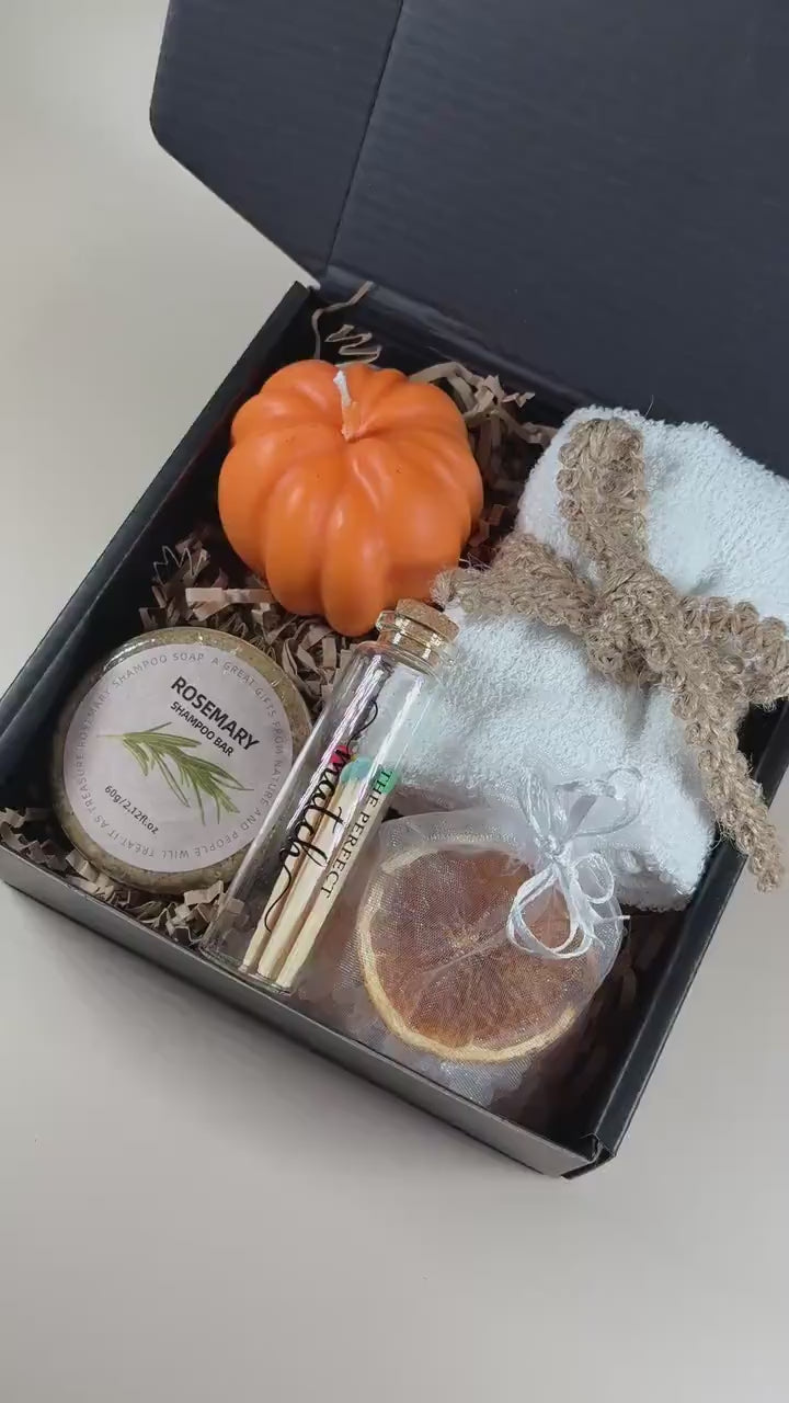 Cozy Fall Gift Set: Pumpkin Spice Spa Box - Halloween Boo Basket
