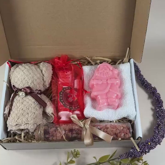Holiday Gift Box, Christmas Gift Baskets, Christmas Gift Box, Hygge Gift Box, Appreciation Gift, Long Distance Gift, Christmas Gift Ideas